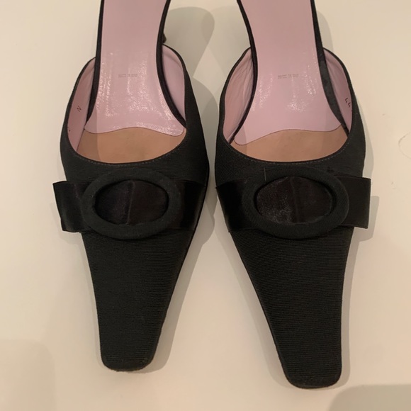 Vera Wang Black Buckle Slip On Heels Size EUR 40 - Picture 2 of 8